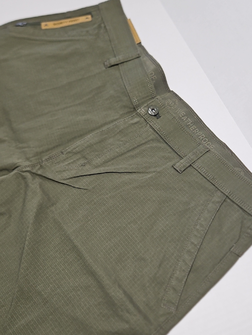 Weatherproof Olive Ripstop Utility Shorts With Cargo Pocket Size 40W - Picture 2 of 14